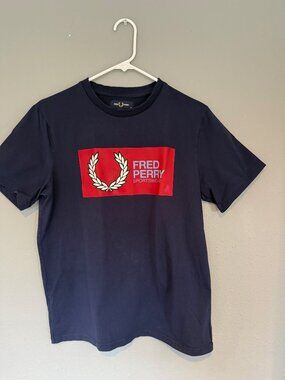 Fred Perry Sportswear Men's Tshirt - Medium - Like New